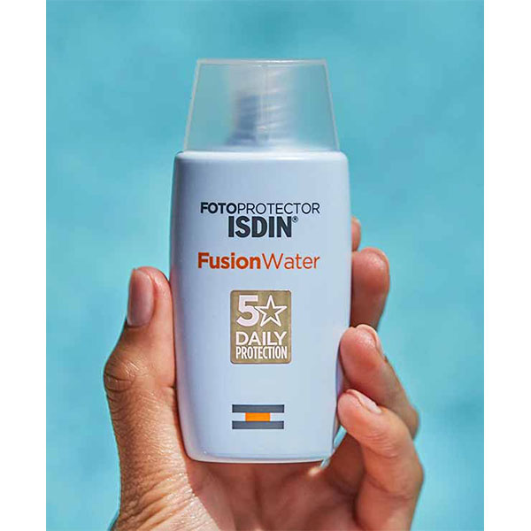 کرم ضد آفتاب بی رنگ ایزدین مدل Fusion Water حجم 50 میلی لیتر