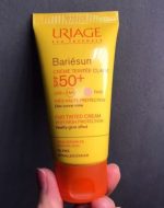 ضد آفتاب اوریاژ رنگی سری Bariesun حجم 50 میلی لیتر