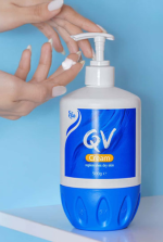 کرم آبرسان مرطوب کننده پوست خشک کیو وی پمپی ا QV Cream