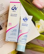 کرم مرطوب‌کننده آرامش‌بخش اولترا کیو وی صورت QV Face Ultra Calming Moisturiser 75g